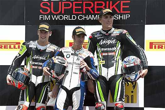 <b>Podium 1e manche Superbike : Tom Sykes - Kawasaki, Marco Melandri - BMW et Loris Baz – Kawasaki (photo Kawasaki Racing Team)</b>