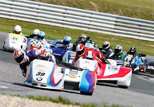 <b>Jorg Steinhausen et le Français Grégory Cluze #39 - LCR-BMW (photo Mark Walters/FIM)</b>