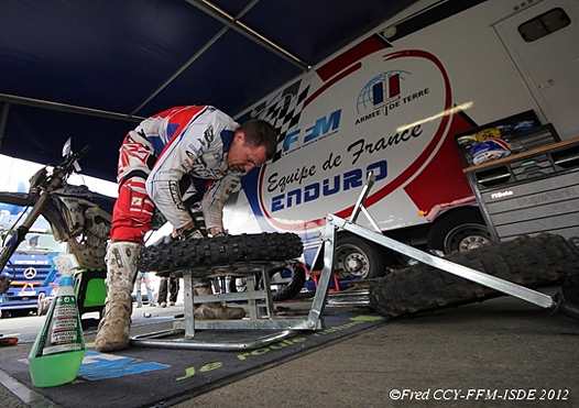 <b>Alexandre Queyreyre – EEAT-FFM/Yamaha (photo Fred CCY-FFM-ISDE 2012)</b>