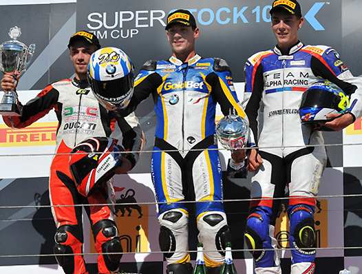 <b>Podium Superstock 1000 : Markus Reiterberger – BMW, Sylvain Barrier – BMW et Kev Coghlan – Ducati (photo World SBK)</b>