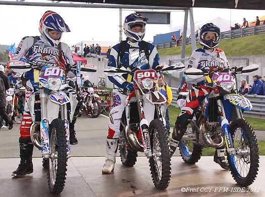 <b>L’Equipe de France Féminine : Audrey Rossat – KTM, Ludivine Puy – Gas Gas et Blandine Dufrene – Husaberg (photo Fred CCY-FFM-ISDE 2012)</b>