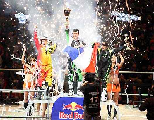 <b>Podium final : Libor Podmol - Yamaha, Rémi Bizouard - Honda et David Rinaldo - Yamaha (photo FIM)</b>