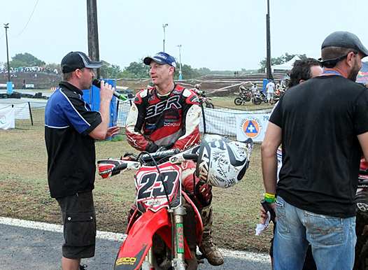 <b>David Baffeleuf - Honda, beau vainqueur de la 3e manche (photo Yumé Com)</b>

