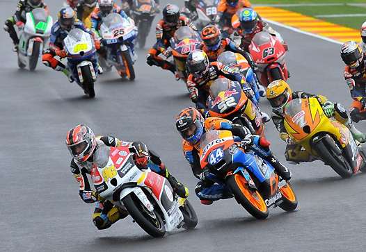 <b>Louis Rossi - FTR Honda-Racing Team Germany en tête de la meute (photo Racing Team Germany)</b>