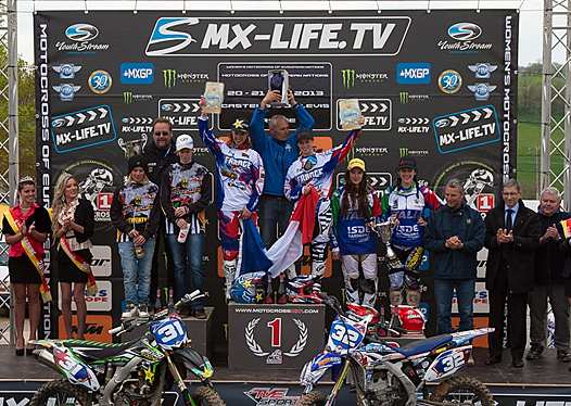 <b>Podium Féminin (photo Youthstream)</b>