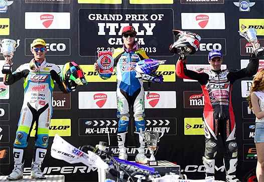 <b>Podium S1 : Thomas Chareyre - TM, Mauno Hermunen - TM et Sylvain Bidart - Honda (photo FIM) </b>
