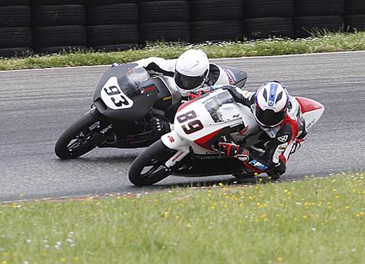 <b>Moto3 : Christophe Arciero #93 - Suter et Alan Techer #89 - Honda (photo Gérard Delio/Photopress)</b>
