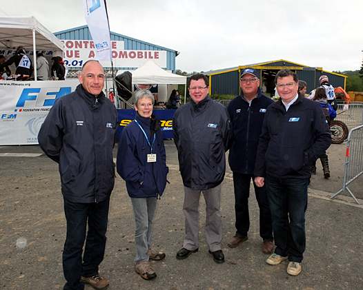 <b>François Courbouleix – Président de la Commission Trial FFM, Madame Le Maire Paulette Perez, Jacques Bolle – Président de la FFM, Jean-Michel Blain – Membre de la Commission Trial FFM et Patrick Bertaud - Trésorier de la Ligue et de la FFM (photo Yume.com)</b>