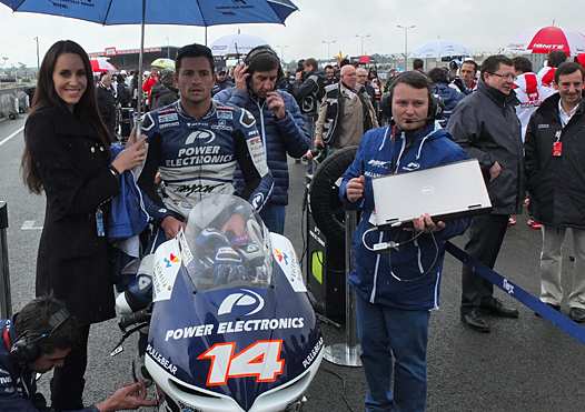 <b>Randy de Puniet - ART-Aprilia, Jacques Bolle - Président de la FFM et Pierre Fillon - Président de l'ACO (photo Yume.com)</b>