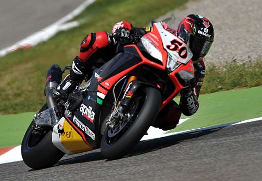 <b>Sylvain Guintoli - Aprilia (photo Aprilia Racing)</b>