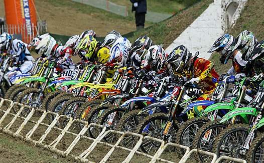 <b>(photo www.elite-motocross.fr)</b>