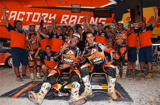 <b>Antoine Méo - KTM et Christophe Nambotin - KTM (photo FIM)</b>