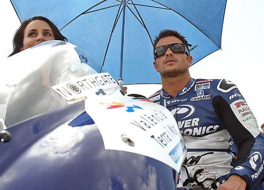 <b>Randy de Puniet - ART-Aprilia avec son épouse australienne, la mannequin Lauren Vickers-De Puniet (photo Team Aspar)</b>