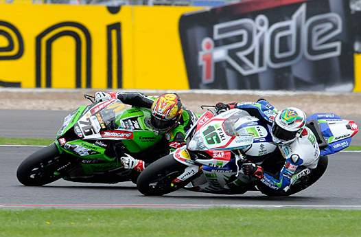 <b>Loris Baz - Kawasaki et Jules Cluzel - Suzuki (photo worldsbk.com)</b>