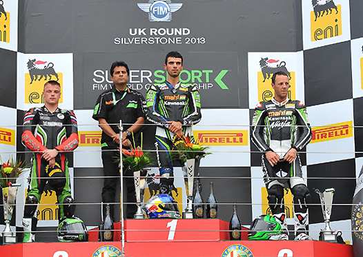 <b>Podium Supersport : Sam Lowes - Yamaha, Kenan Sofuoglu - Kawasaki et Fabien Foret - Kawasaki (photo worldsbk.com)</b>