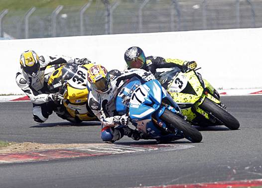 <b>Promo 600 : Maxime Gucciardi #77 – Yamaha, Jérôme Danton #3 – Kawasaki et Thibaut Duchene #38 – Yamaha (photo Gérard Delio/Photopress)</b>