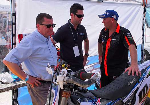 <b>Jacques Bolle - Président de la FFM, Vincent Chaumet-Riffaud - Directeur des Sports et Stéphane Blot - Yamaha Blot (photo Yume.com)</b>