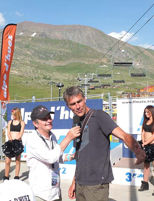 <b>Le grand Laurent Pidoux était de passage pour encourager la relève (photo Yume.com)</b>