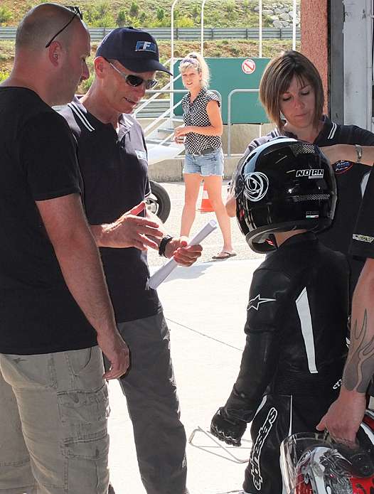 <b>Christian Sarron dispense largement ses observations (photo Yume.com)</b>