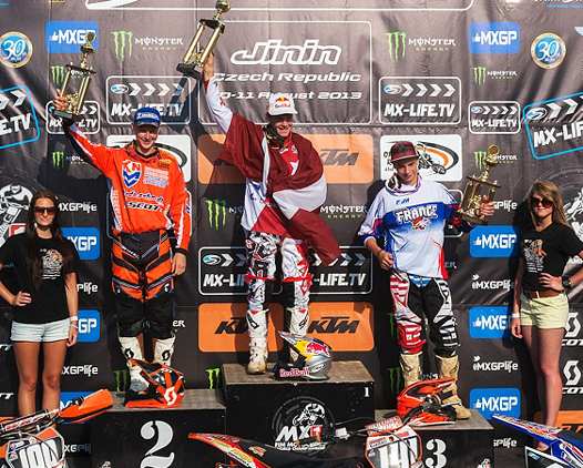 <b>Le podium 125cc avec le Français Nicolas Dercourt - Yamaha (photo Youthstream)</b>