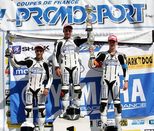 <b>Podium 1 : Hugo Clère - Yamaha, Anthony Dumont - Yamaha et Martin Bellembois - Yamaha (photo Jean-Paul Ancion/FFM)</b>