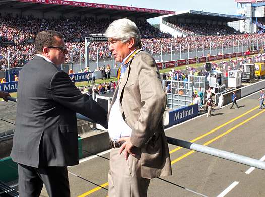 <b>Jacques Bolle - Président de la FFM et Jean-Marie Geveaux - Président du Conseil Général de la Sarthe s'avouent satisfaits de la fréquentation en hausse de cette édition des 24 Heures du Mans (photo Yume.com)</b>