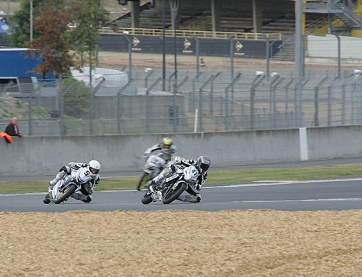 <b>Anthony Dumont #41 - Yamaha devant Maxim Pellizotti #5 - Yamaha (photo Jean-Paul Ancion/FFM)</b>