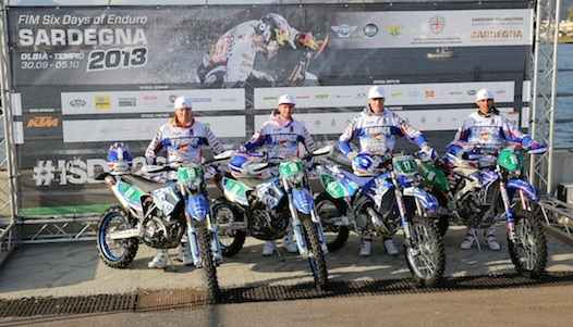 <b>Equipe Trophée Junior : Mathias Bellino - Husaberg, Loïc Larrieu - Husaberg, Kévin Rohmer - Yamaha et Swan Servajean - Yamaha (photo Fred Ccy/FFM)</b>