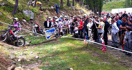 <b>La foule des grands jours à Isola 2000 pour voir évoluer les Féminines (photo Yume.com)</b>