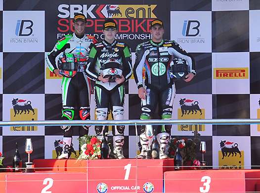 <b>Podium Superstock 1000 : Leandro Mercado - Kawasaki, Jeremy Guarnoni - Kawasaki et Romain Lanusse - Kawasaki (photo WorldSBK)</b>