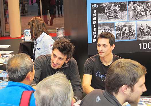<b>Séance signature forcément conjointe avec les 2 compères, Louis Rossi et Alexis Masbou (photo Yume.com)</b>