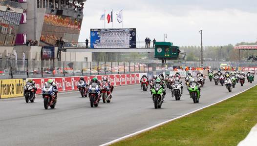 <b>Départ Superbike dimanche (photo Gérard Delio/Photopress)</b>