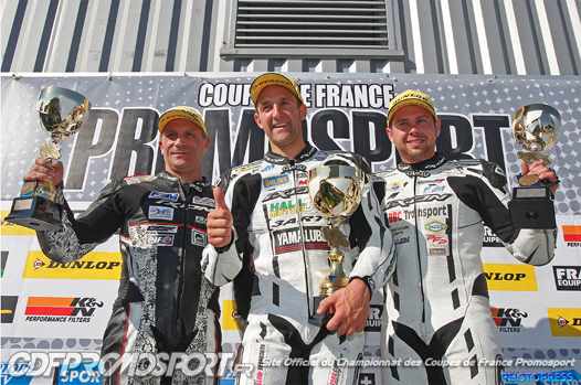 <b>Promo 1000/Podium 2 : Fernando Dos Santos - Kawasaki, Jonathan Goetschy - Yamaha et Romain Maître - Suzuki (photo Gérard Delio/Photopress)</b>