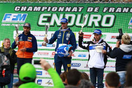 Podium E2 : Antoine Méo - KTM, Pierre-Alexandre Renet - HVA et Romain Dumontier - Yamaha (photo enduro-france.fr)