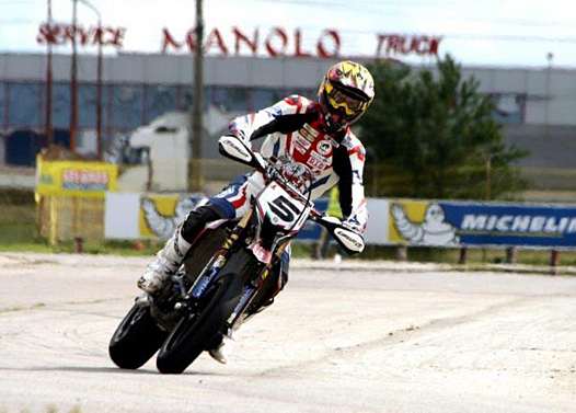 <b>Adrien Chareyre - Aprilia (photo supermotos1.com)</b>