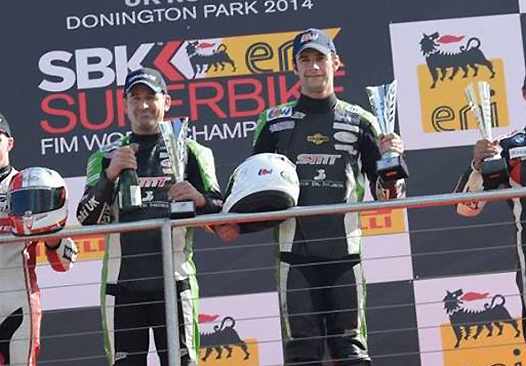 <b>Tim Reeves et le Français Grégory Cluze - LCR Kawasaki (photo FIM)</b>