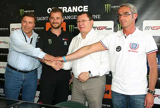 <b>Dr. W. Sbr - FIM / D. Luongo - Youthstream / J. Bolle - FFM / F. Lecomte - MC Ernée</b>