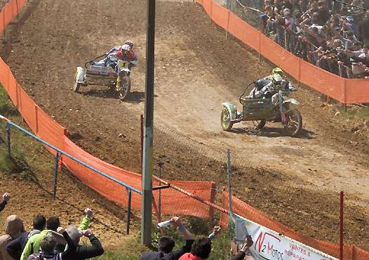 <b>Valentin Giraud et Nicolas Musset - WHT KTM devant Ben Adriaenssen et Ben Van Den Bogaart - WSP HVA (photo Luc Guillaume)</b>