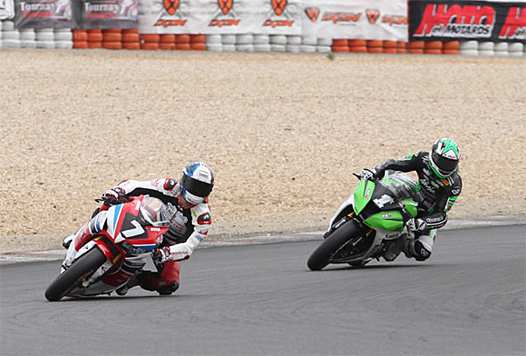 <b>Sébastien Gimbert - Honda et Grégory Leblanc - Kawasaki (photo Gérard Delio/photopress)</b>