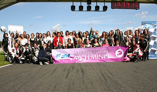 <b>65 féminines réunies pour 3 heures inédites au Circuit Carole</b>