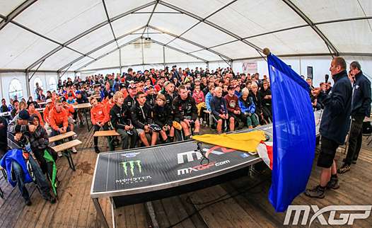 <b>Briefing des pilotes (photo MXGP.com)</b>