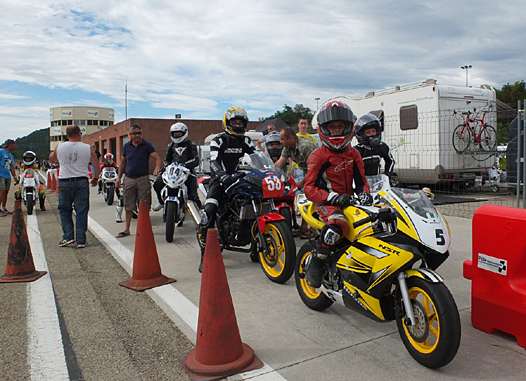 Les séries se sont succédées durant les 3 jours de test (photo Luc Guillaume)