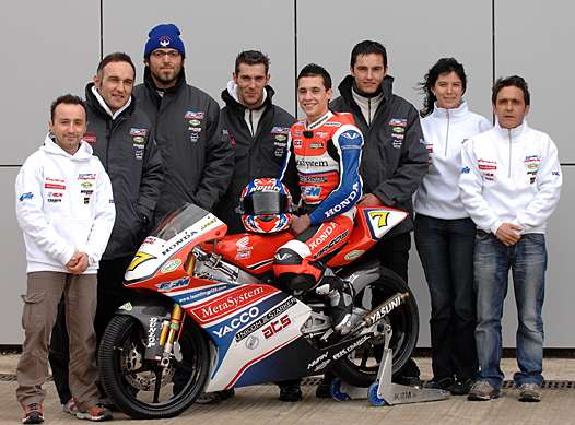 <b>Alexis Masbou - Honda-Team FFM Honda GP 125 en 2007 lors des tests de Jerez en Espagne (photo FFM)</b>