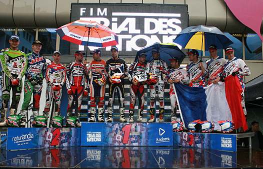 <b>Podium final : Grande-Bretagne, Espagne et France (photo Bénédicte Simon)</b>