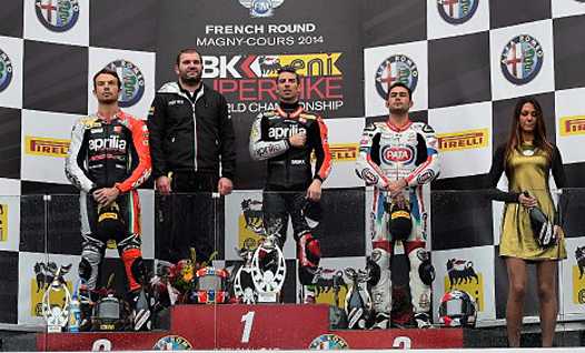 <b>Podium 2e manche SBK : Sylvain Guintoli - Aprilia, Marco Melandri - Aprilia et Leon Haslam - Honda (photo www.worldsbk.com)</b>