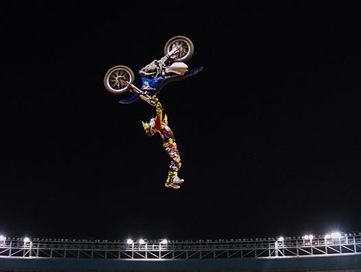 <b>Brice Izzo - Yamaha (photo Nightofthejumps.com)</b>
