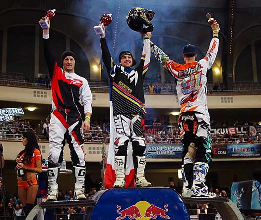 <b>Podium du vendredi : Rémi Bizouard - Kawasaki, David Rinaldo - Yamaha et Petr Pilat - KTM (photo nightofthejumps.com)</b>