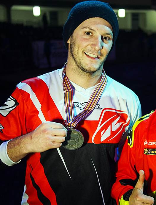 <b>Rémi Bizouard - Kawasaki (photo nightofthejumps.com)</b>