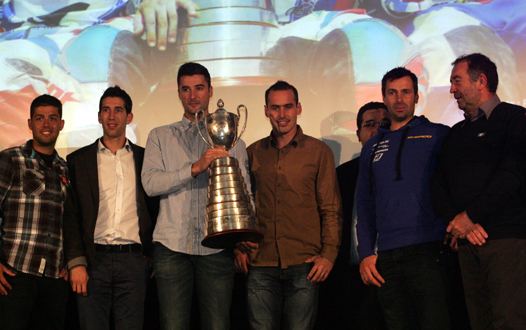 <b>L’Equipe de France 1ère des ISDE 2014 avec Anthony Boissière – Sherco, Marc Bourgeois – Yamaha, Pierre-Alexandre Renet – Husqvarna, Christophe Nambotin – KTM et Fabien Planet - Sherco, avec Eric Simon - Vice-Président de la FFM (photo Jean-Paul Ancion/FFM)</b>