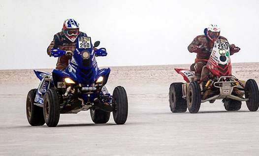 <b>Christophe Declerck #260 - Yamaha et Rafal Sonik #251 - Yamaha (photo Marian Chytka)</b>